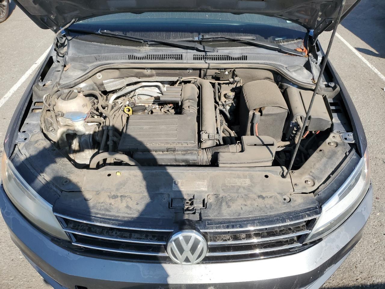 2016 VOLKSWAGEN JETTA