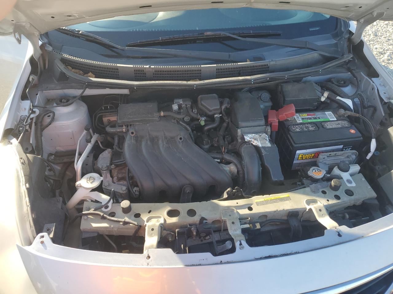 2012 NISSAN VERSA