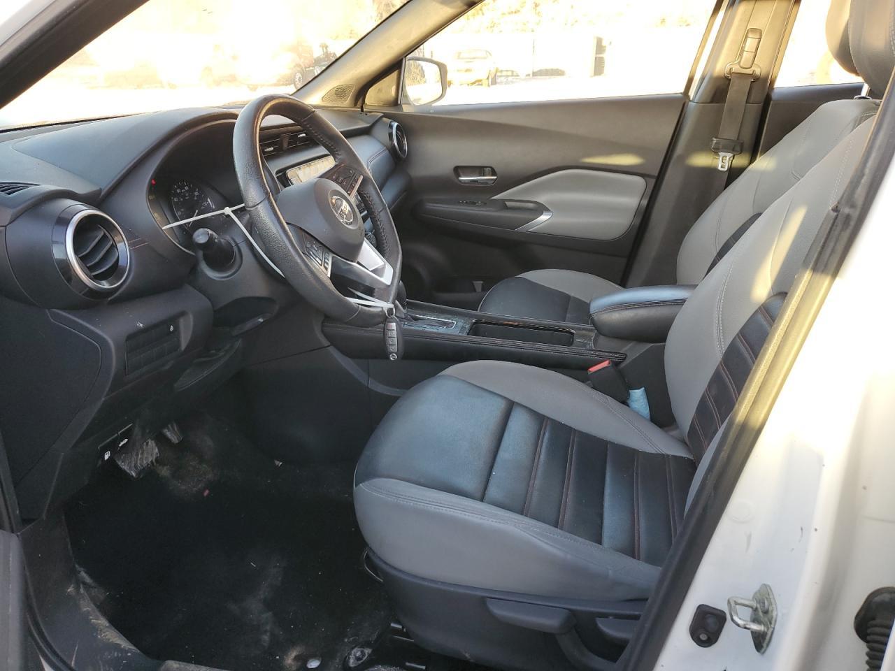 2021 NISSAN KICKS