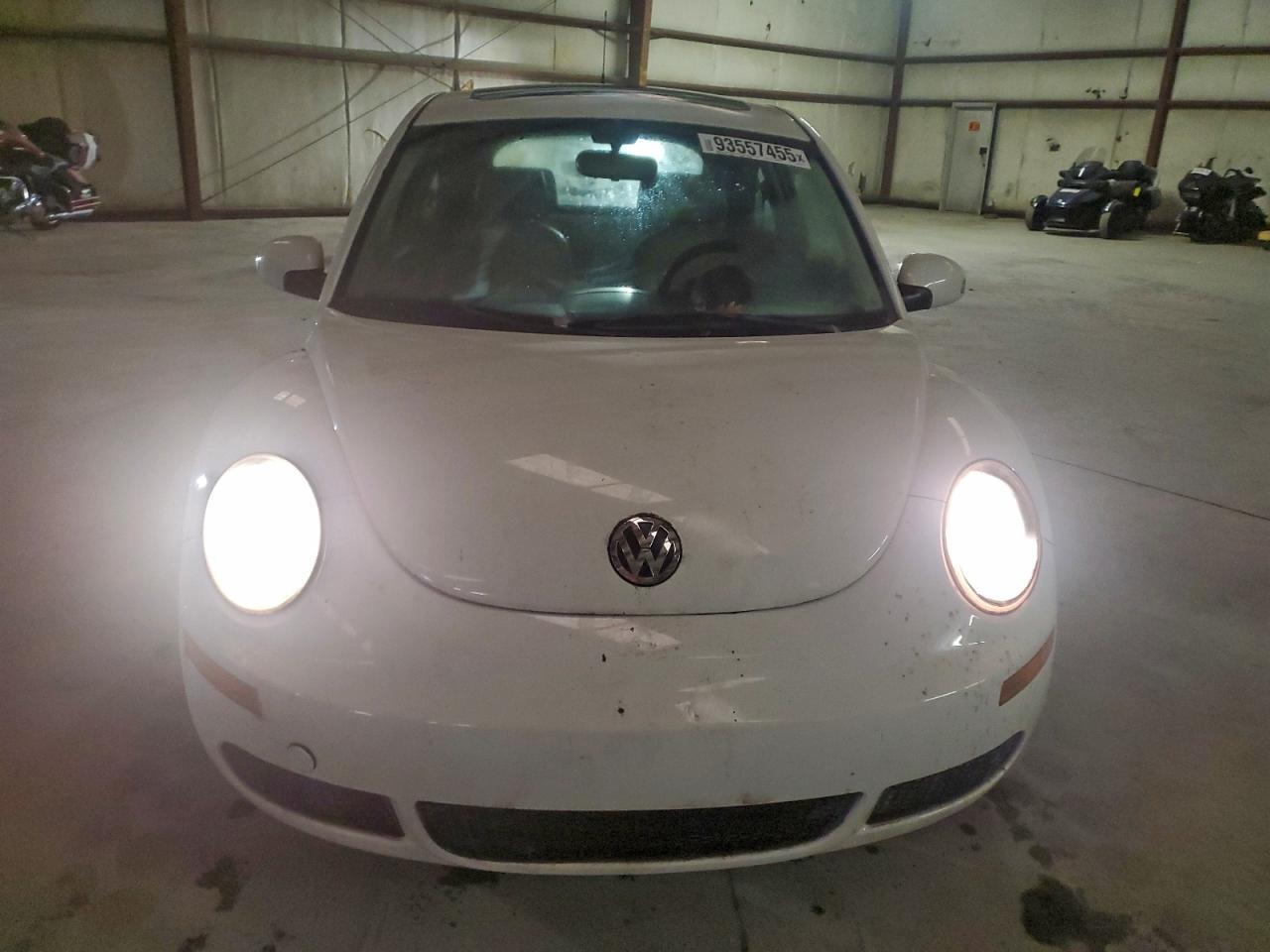 2009 VOLKSWAGEN Beetle