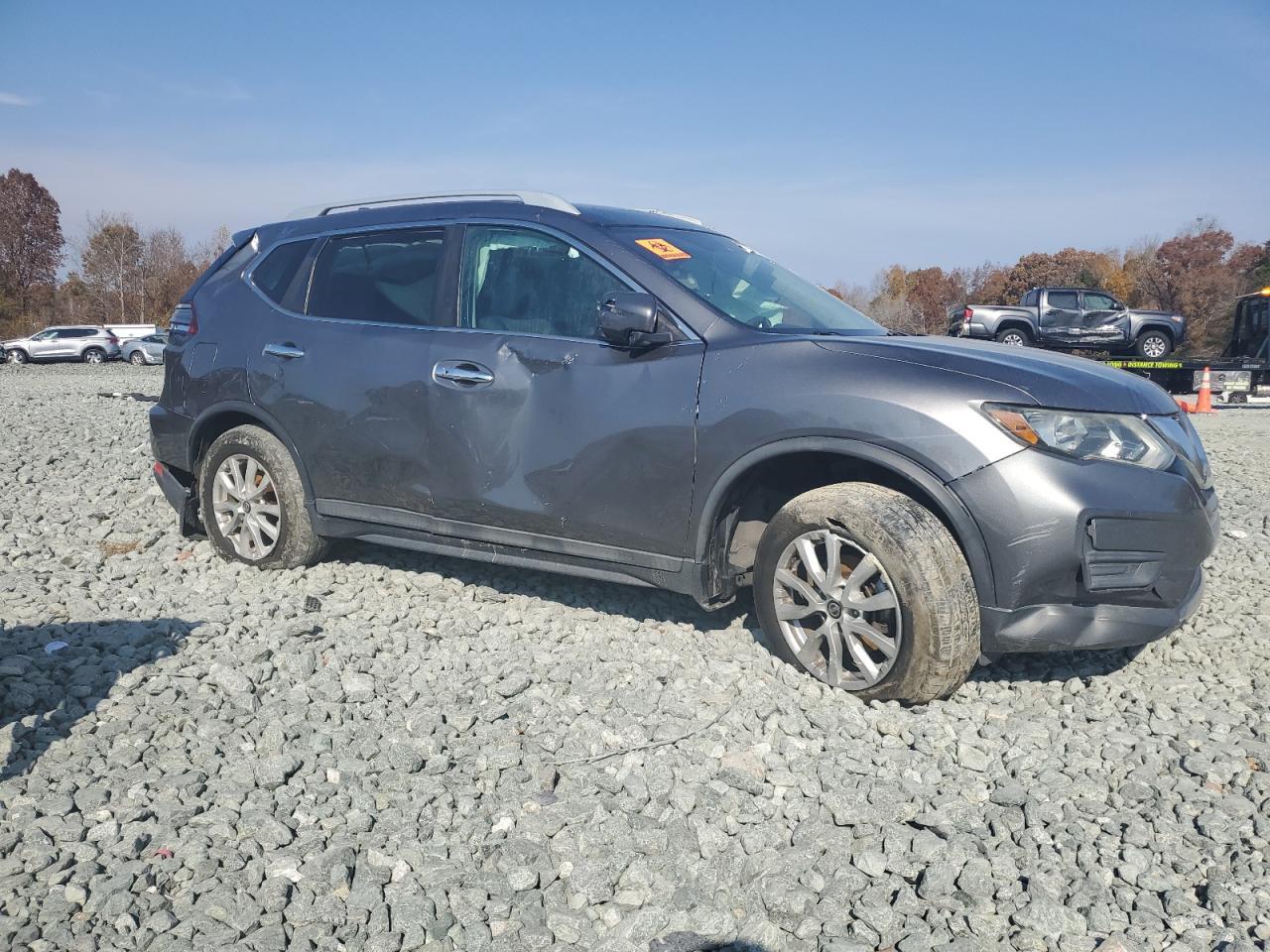 2017 NISSAN ROGUE