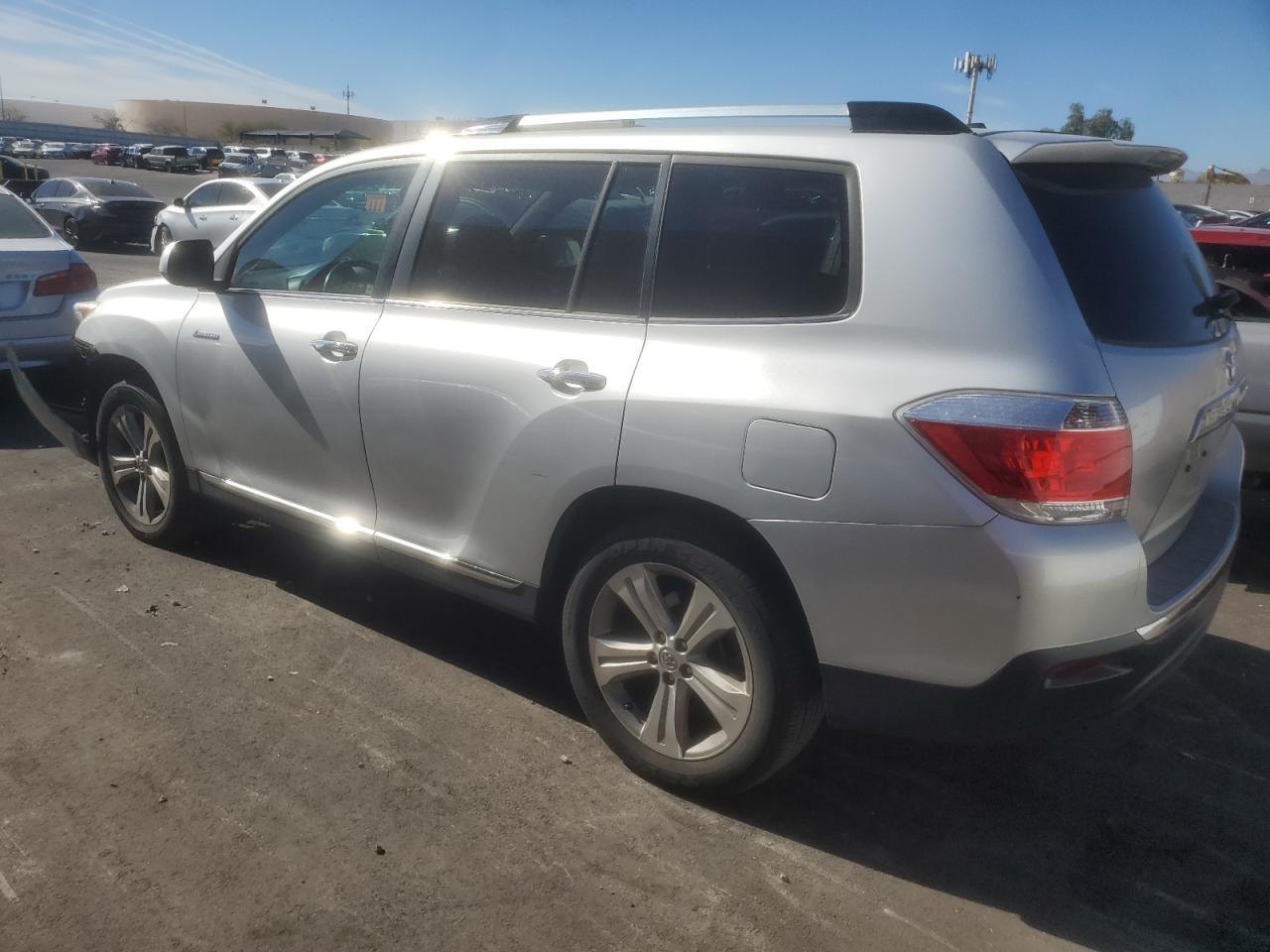 2013 TOYOTA HIGHLANDER