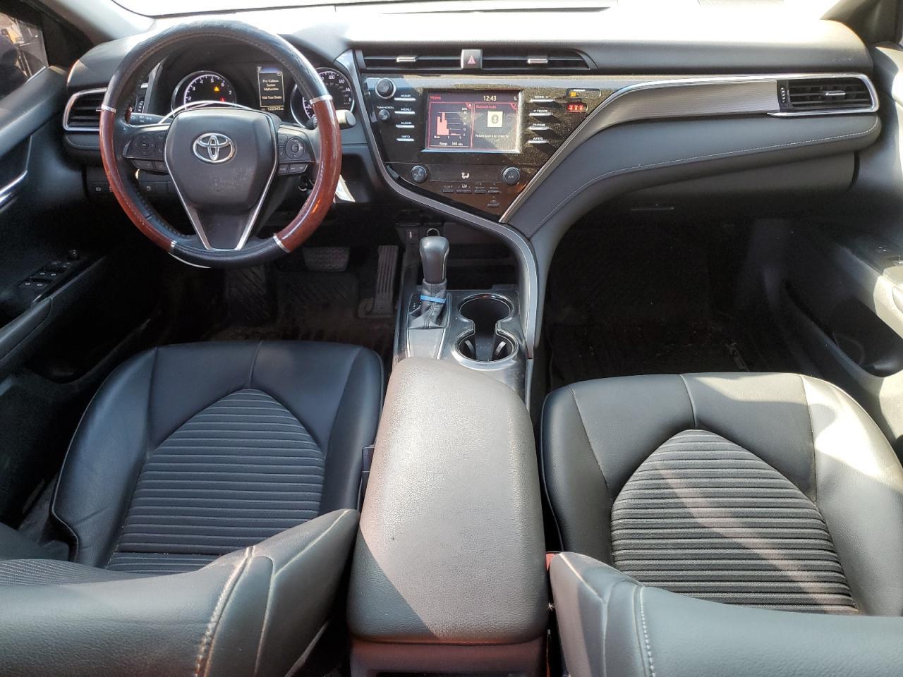 2018 TOYOTA CAMRY