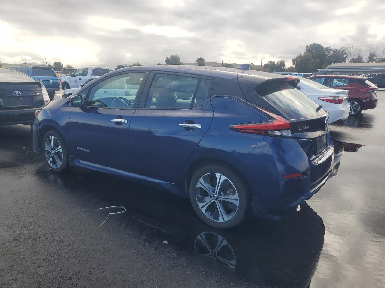 2019 NISSAN LEAF