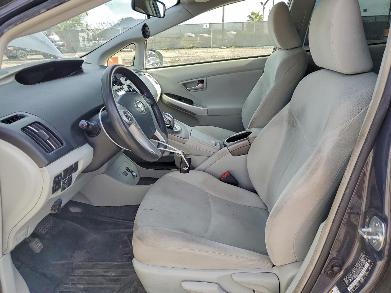 2014 TOYOTA PRIUS