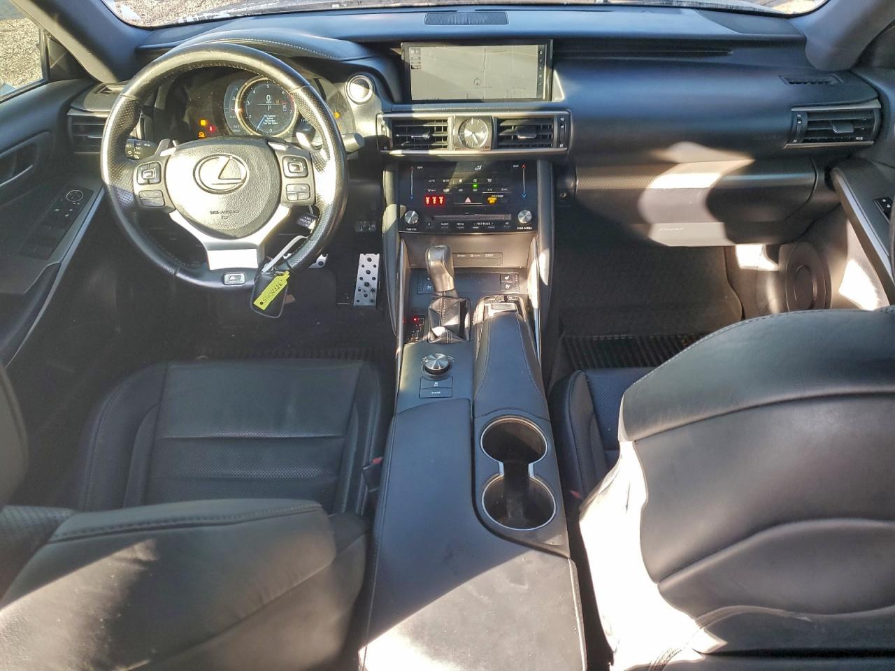 2017 LEXUS IS 200t