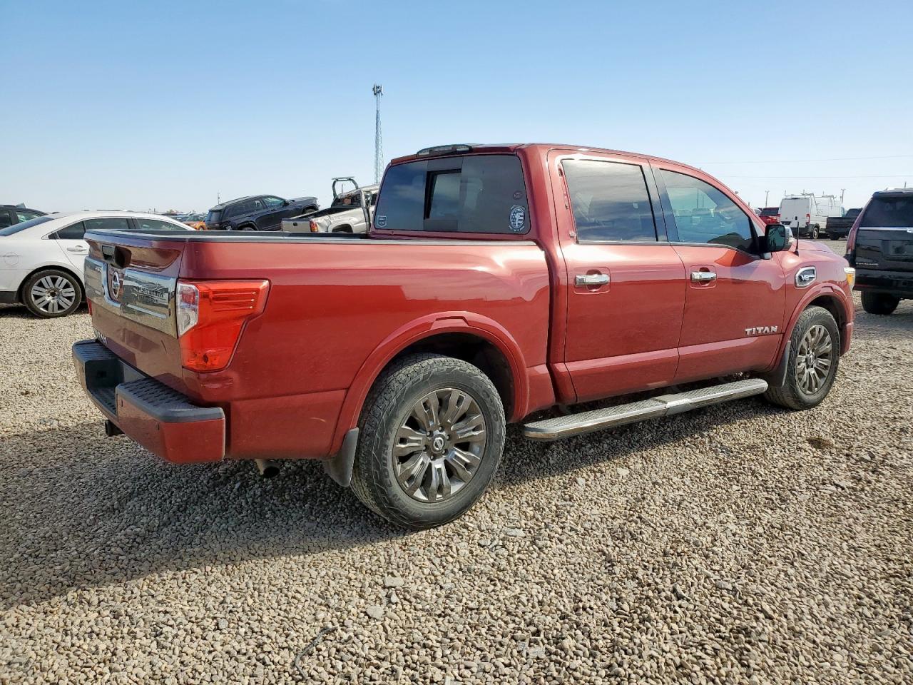 2017 NISSAN Titan