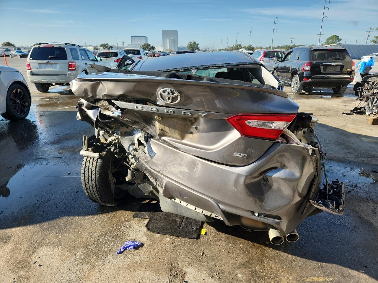 2018 TOYOTA CAMRY