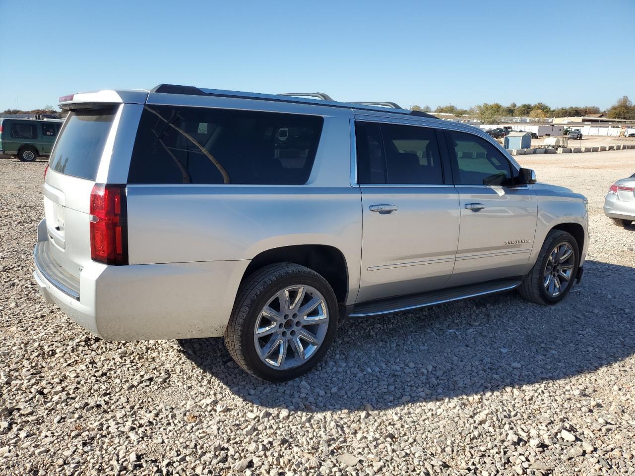 2017 CHEVROLET Suburban