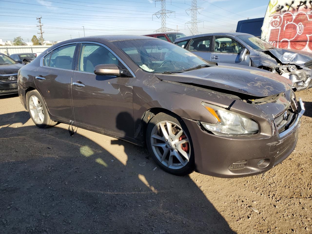 2014 NISSAN Maxima