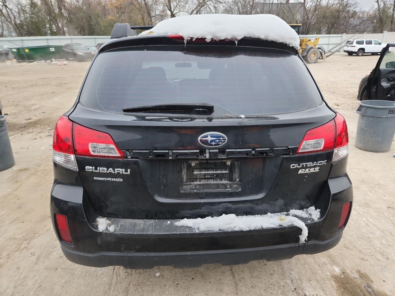2010 SUBARU Outback