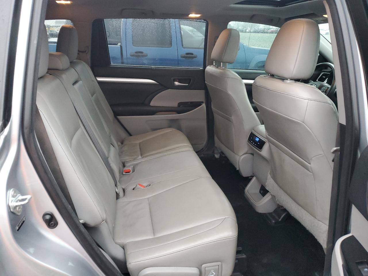 2014 TOYOTA HIGHLANDER