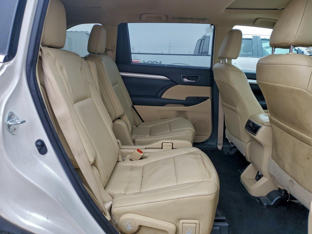 2015 TOYOTA HIGHLANDER