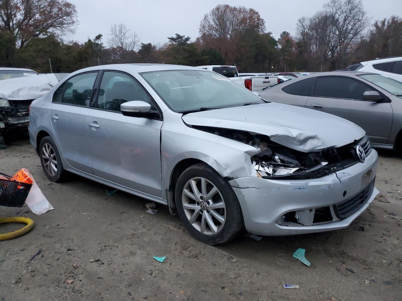 2012 VOLKSWAGEN JETTA