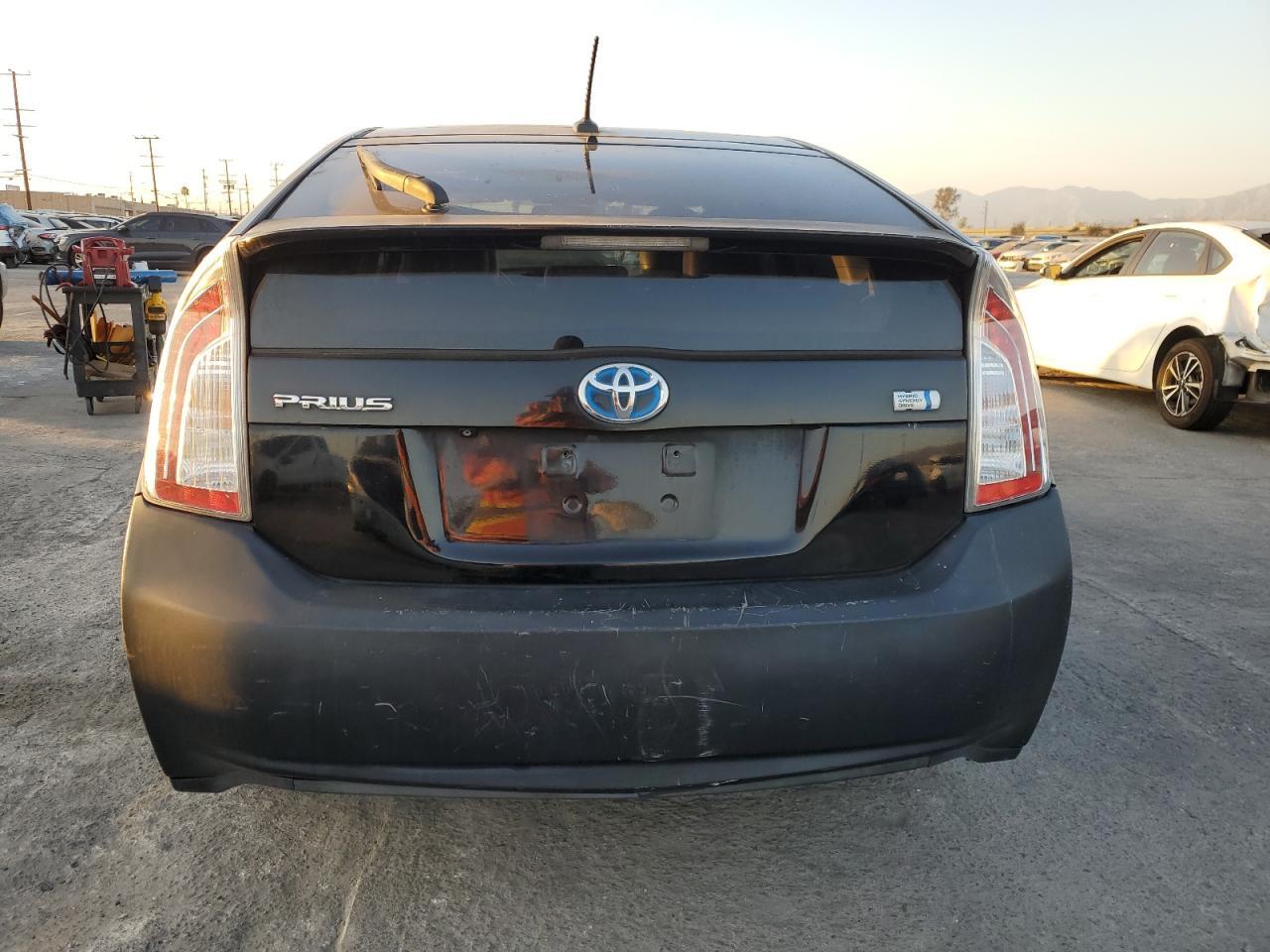 2013 TOYOTA PRIUS