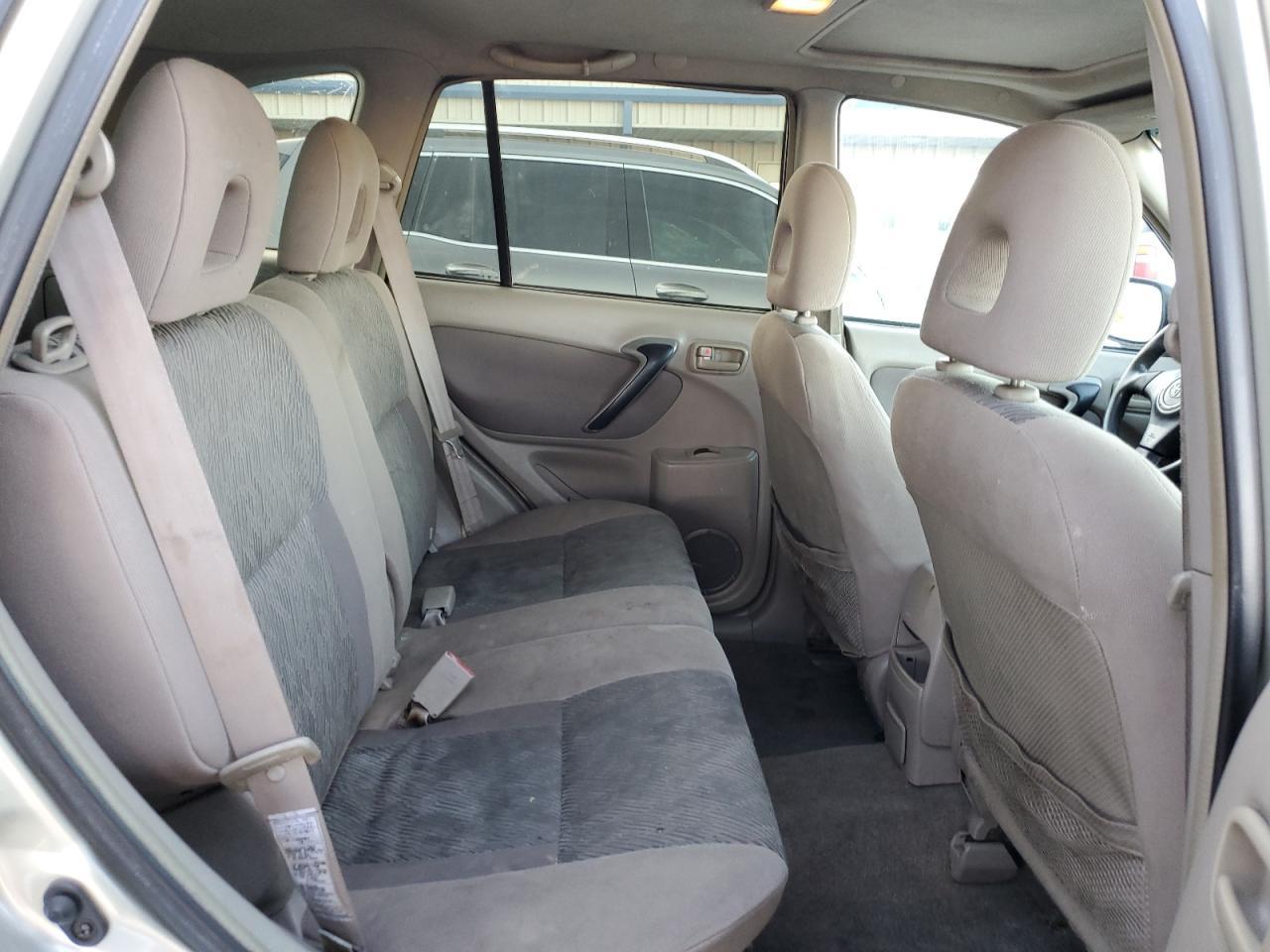 2002 TOYOTA RAV4