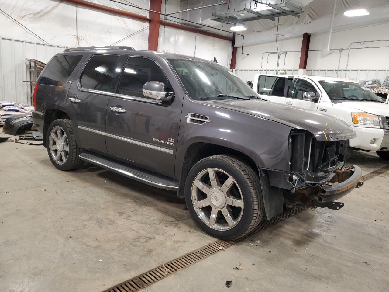 2011 CADILLAC ESCALADE