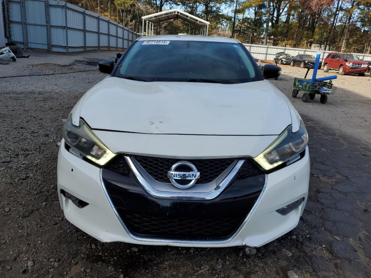 2017 NISSAN Maxima