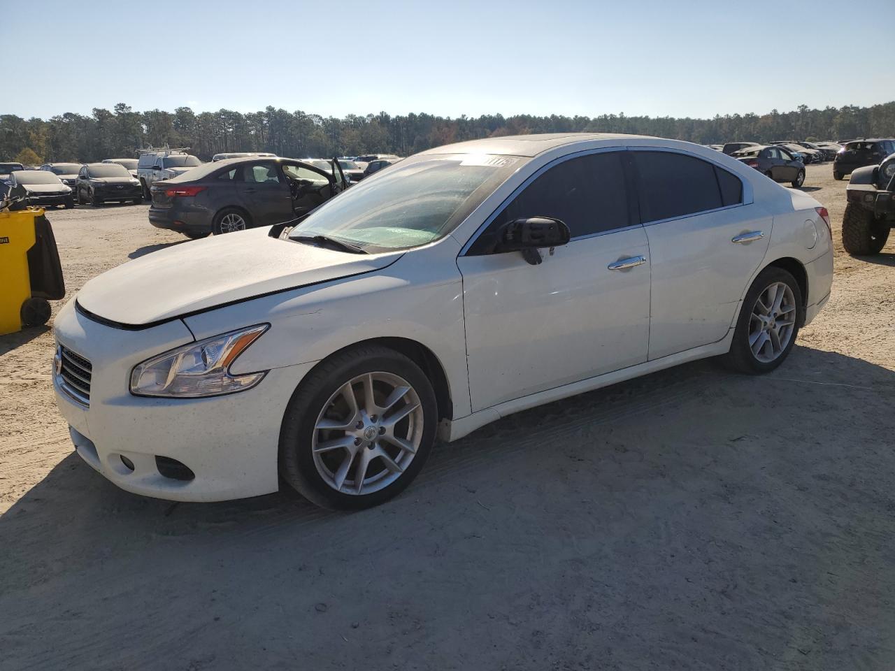 2011 NISSAN Maxima