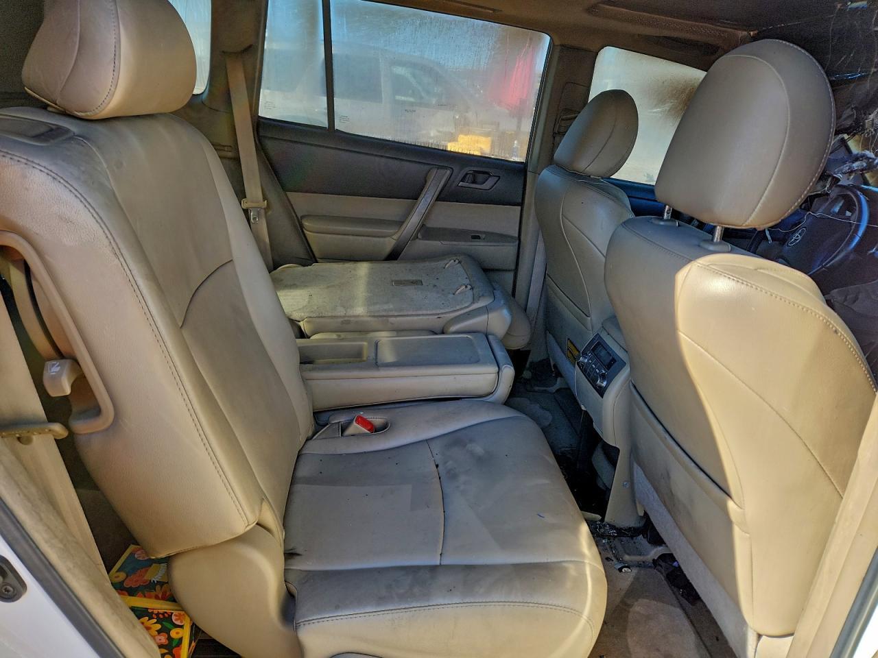 2010 TOYOTA HIGHLANDER