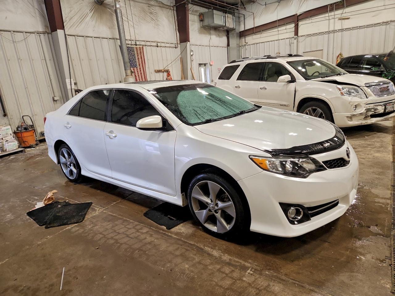 2012 TOYOTA CAMRY