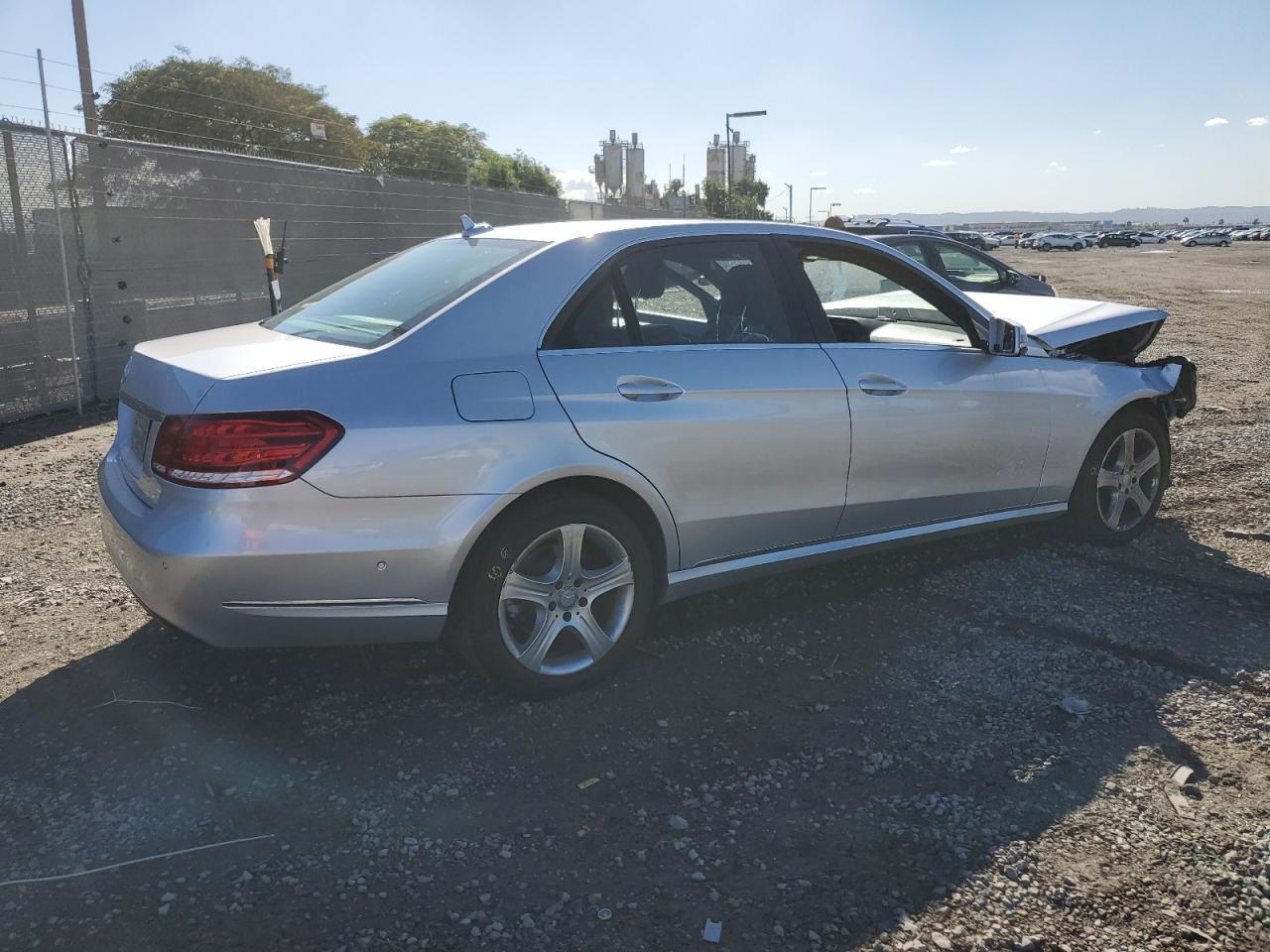 2015 MERCEDES-BENZ E-Class