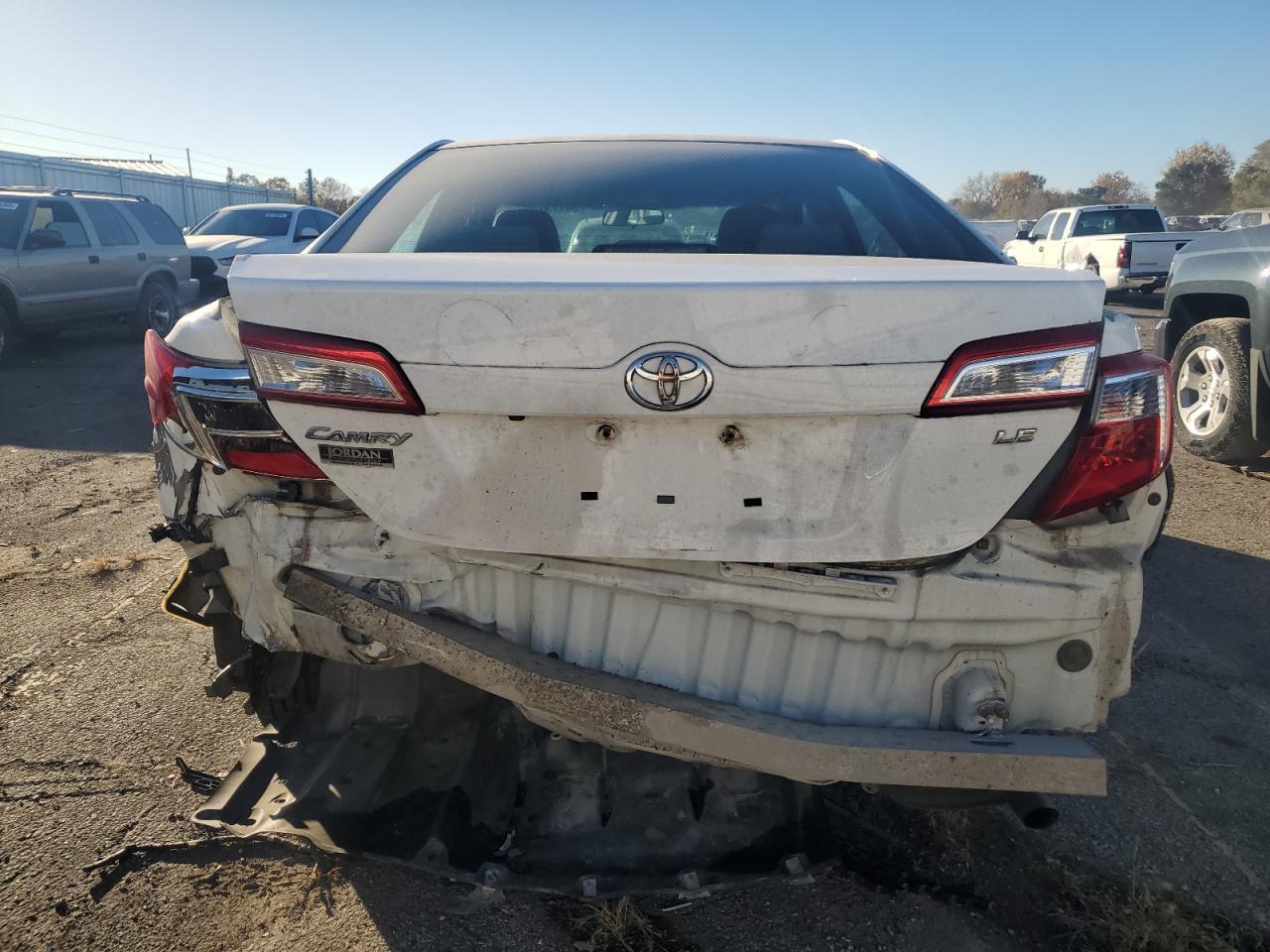 2014 TOYOTA CAMRY