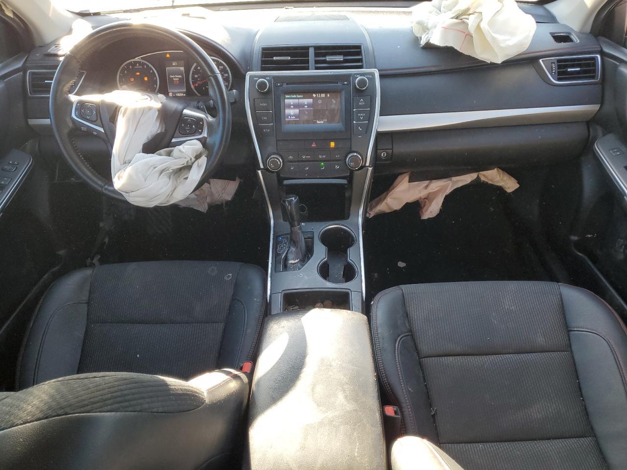 2016 TOYOTA CAMRY