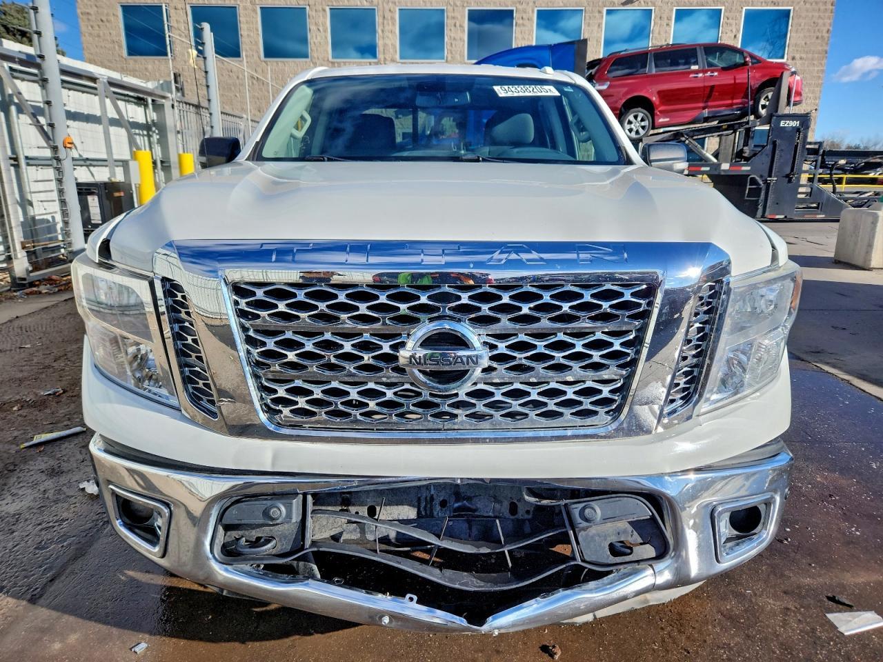2017 NISSAN Titan