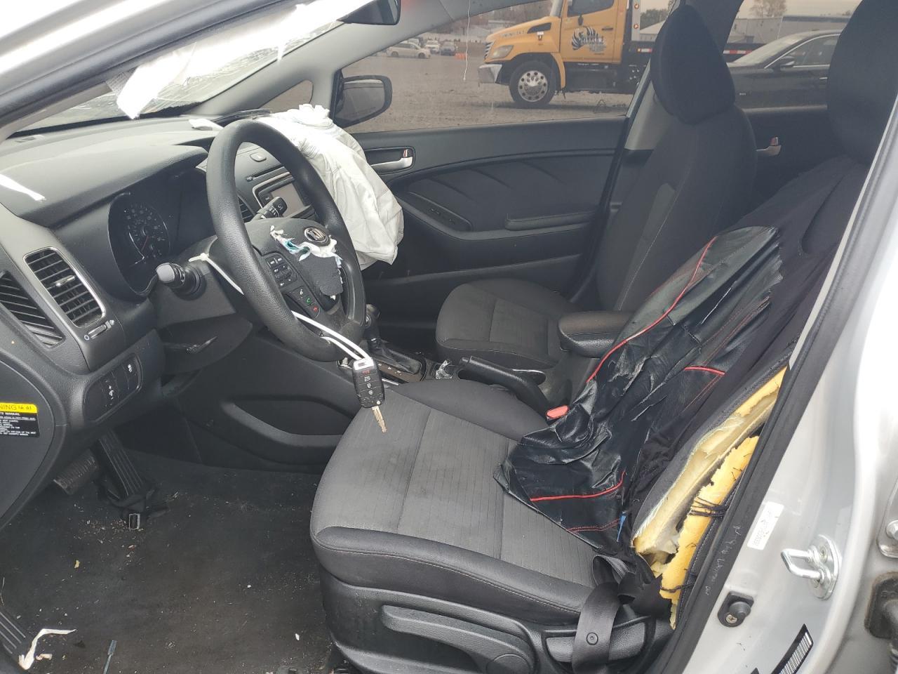 2017 KIA FORTE