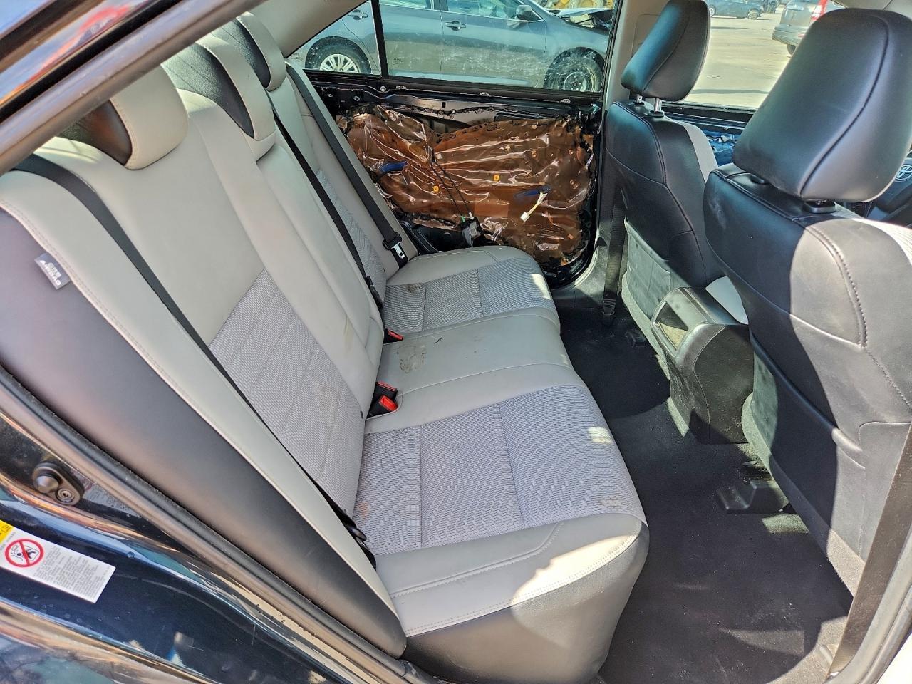 2016 TOYOTA CAMRY