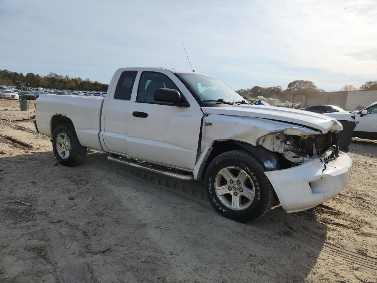 2011 DODGE Dakota
