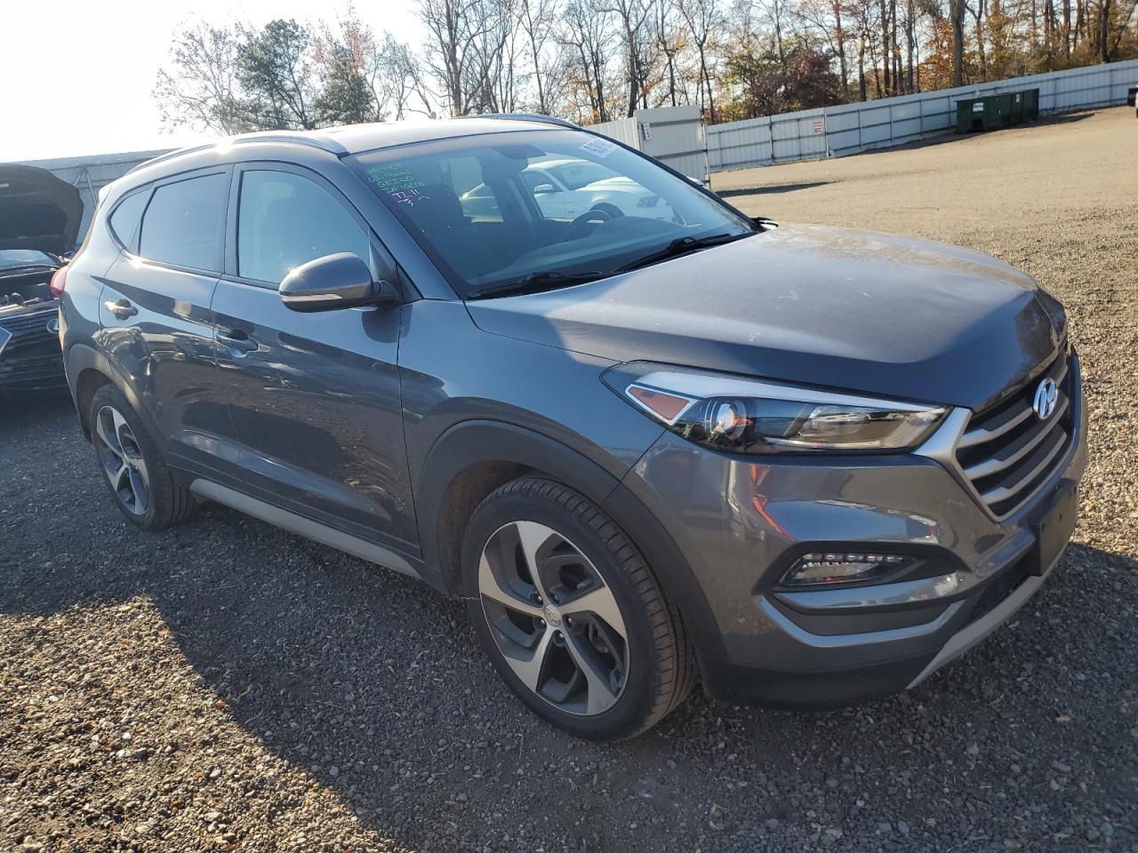 2017 HYUNDAI TUCSON