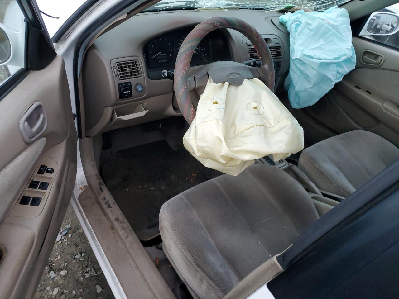 2002 TOYOTA COROLLA