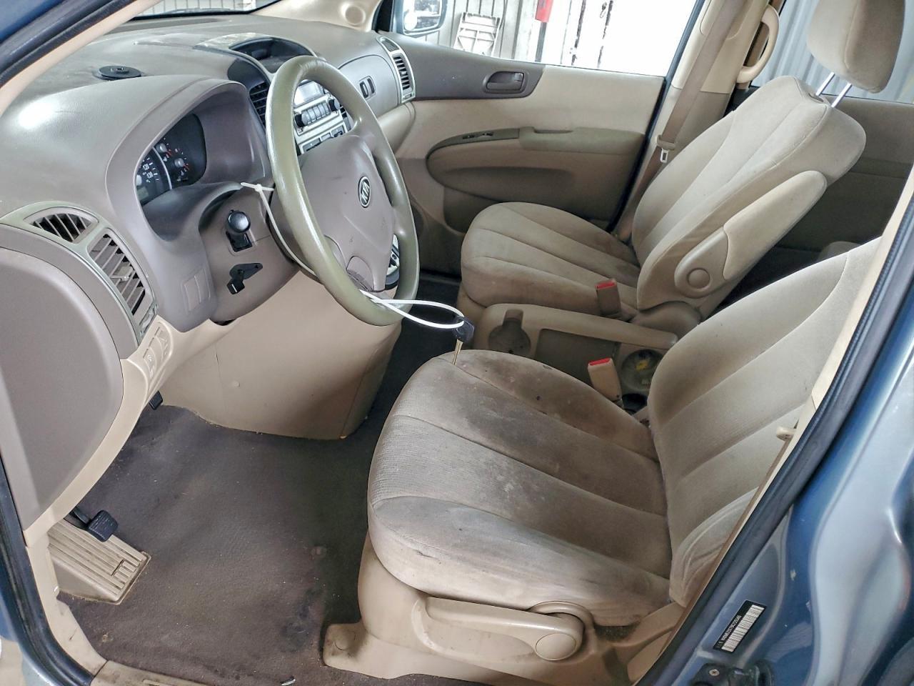 2008 KIA SEDONA