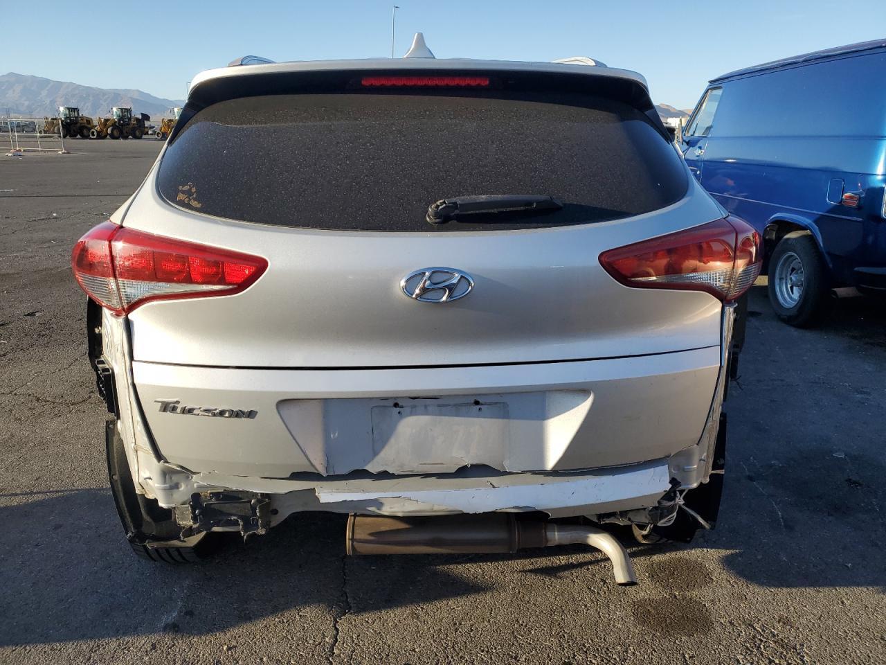 2018 HYUNDAI TUCSON