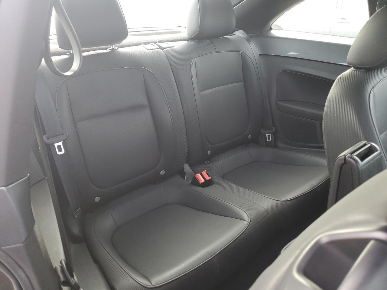 2013 VOLKSWAGEN Beetle