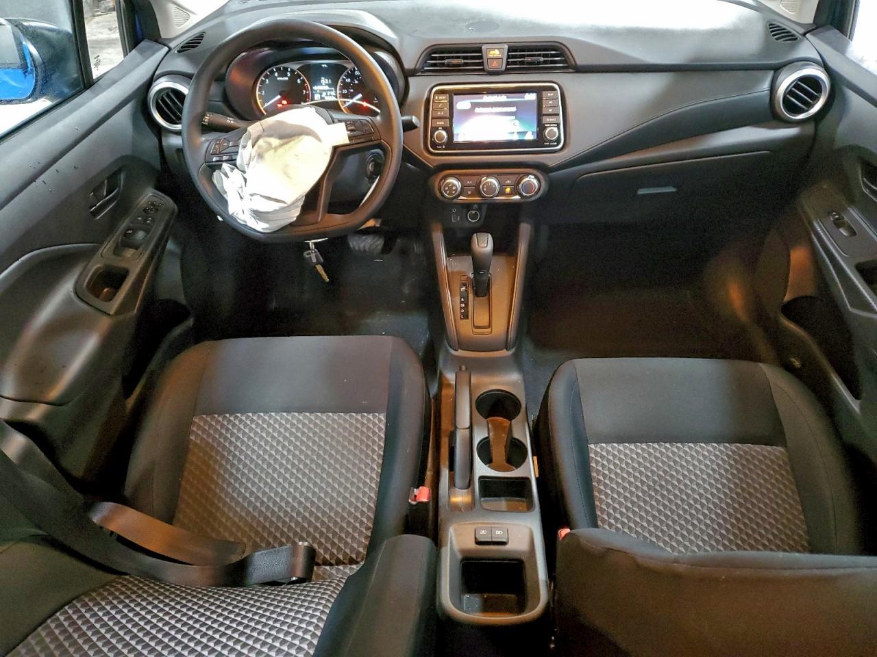 2024 NISSAN VERSA