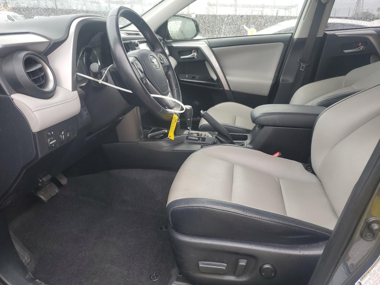2016 TOYOTA RAV4