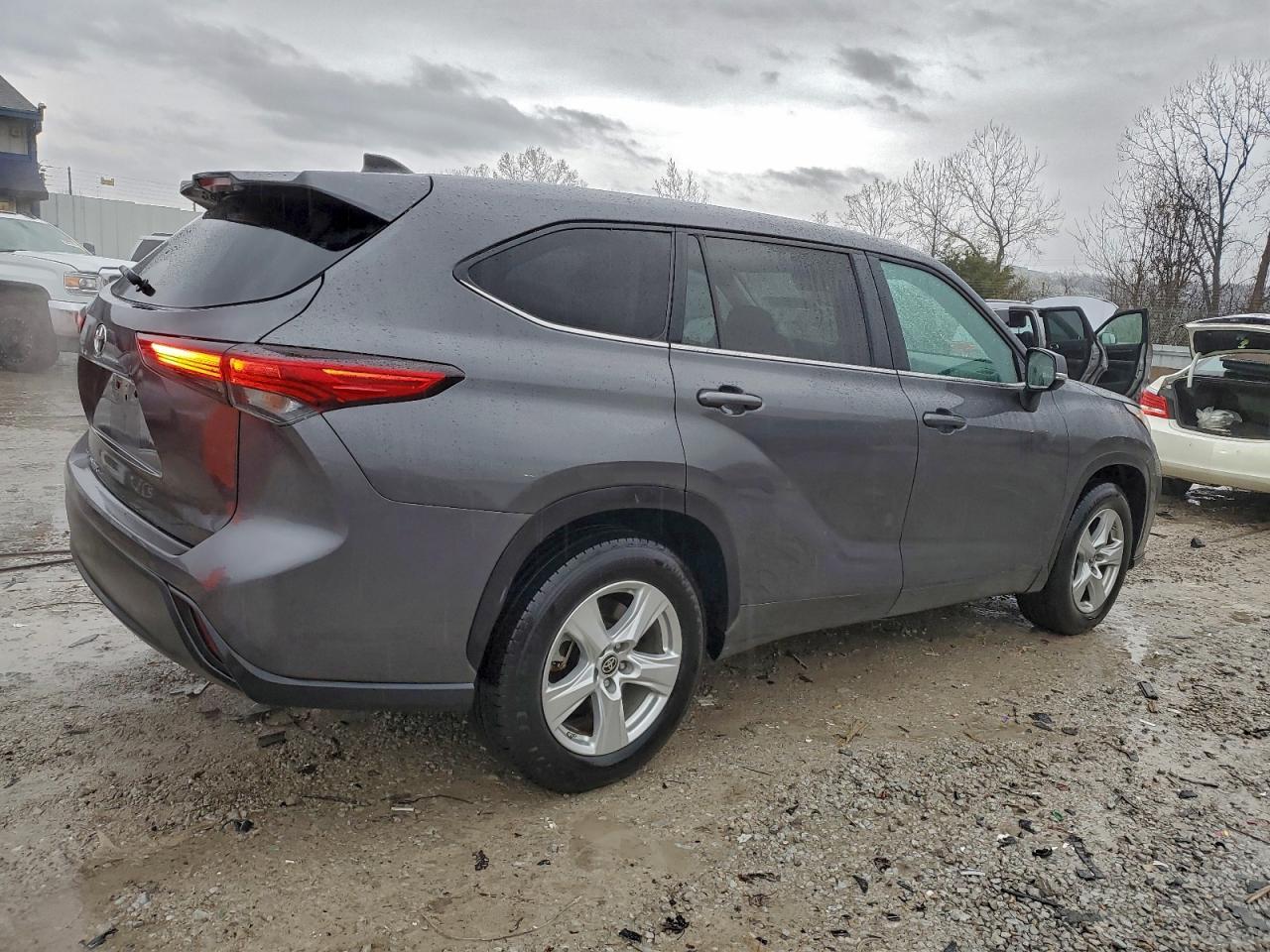 2023 TOYOTA HIGHLANDER