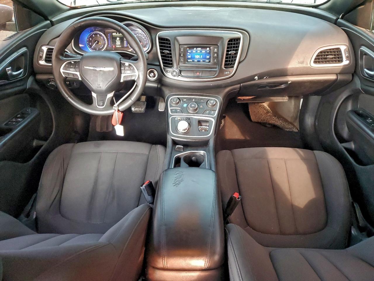 2016 CHRYSLER 200