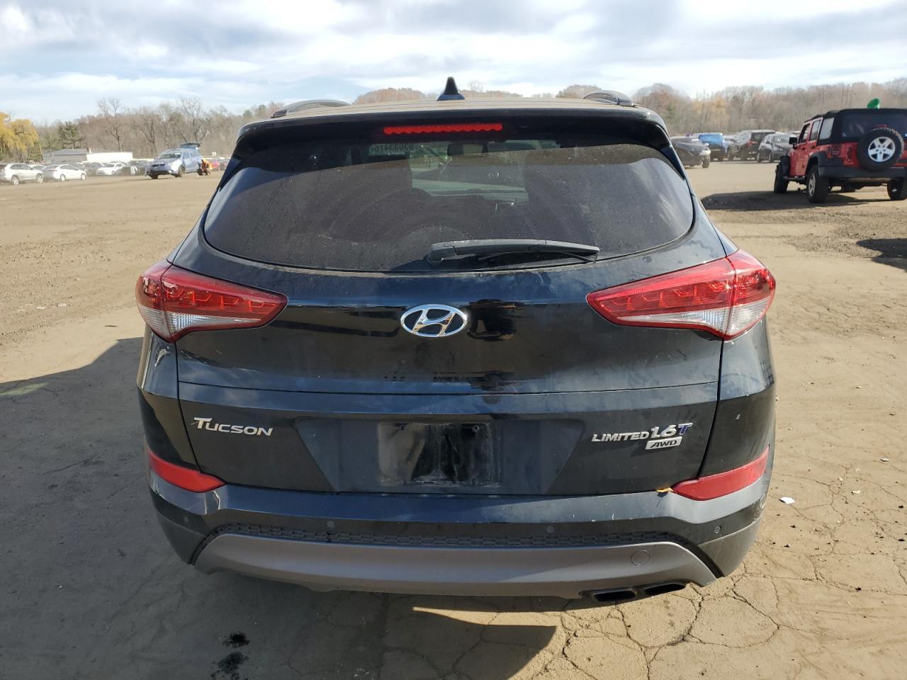 2016 HYUNDAI TUCSON