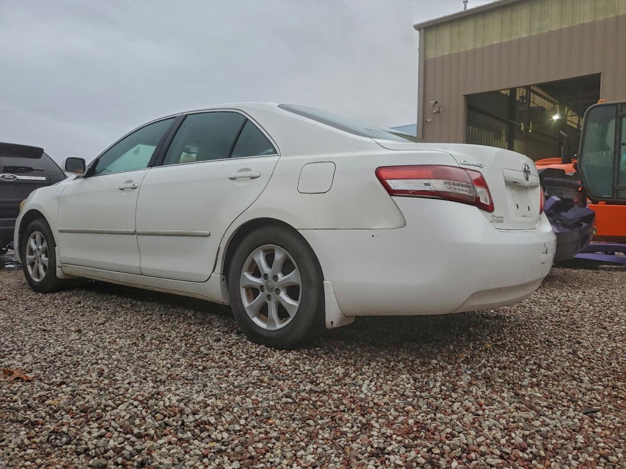 2011 TOYOTA CAMRY