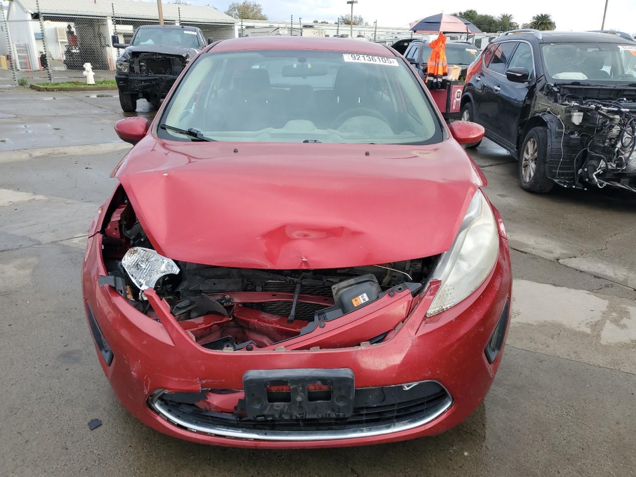 2011 FORD Fiesta