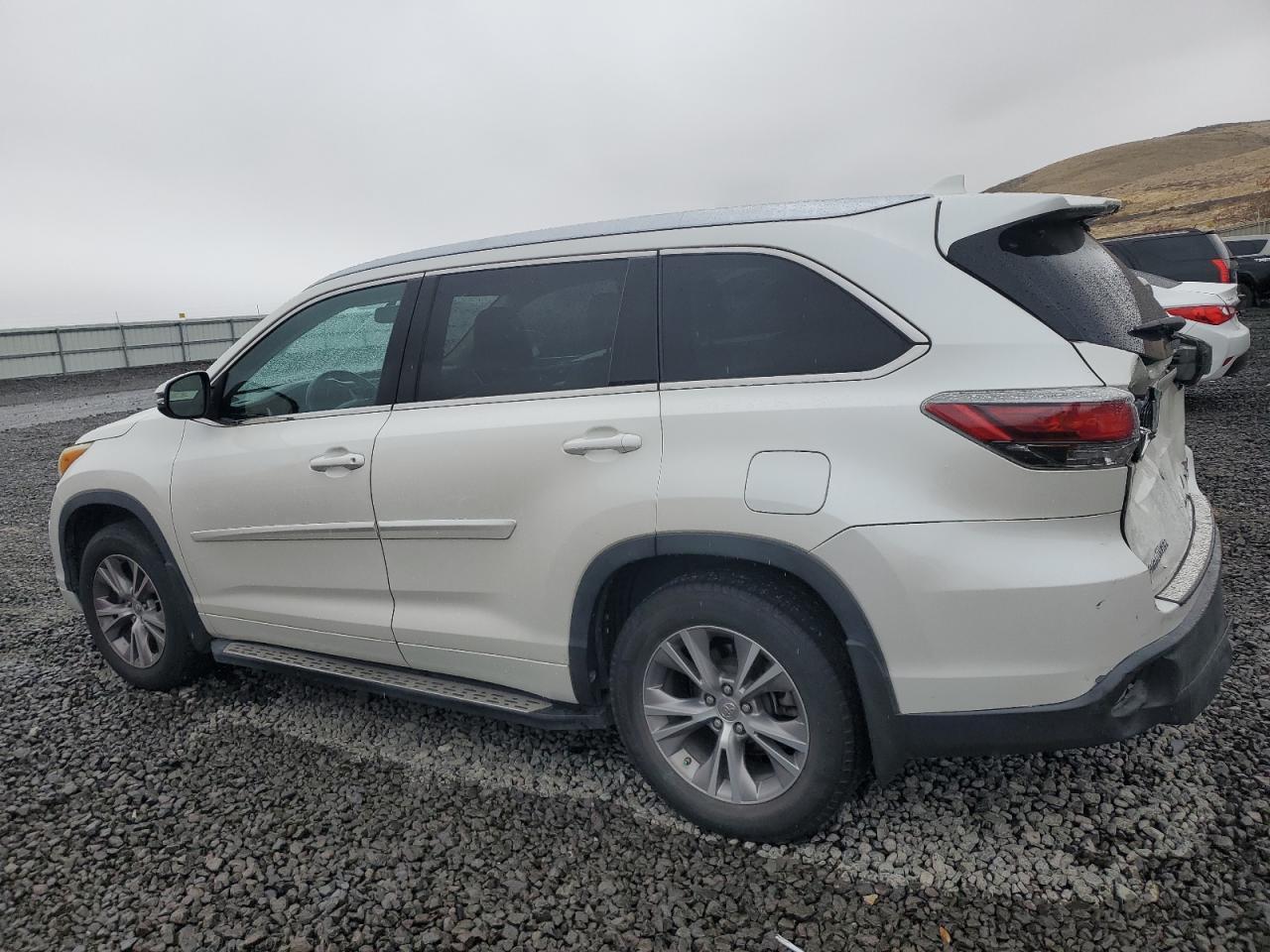 2014 TOYOTA HIGHLANDER