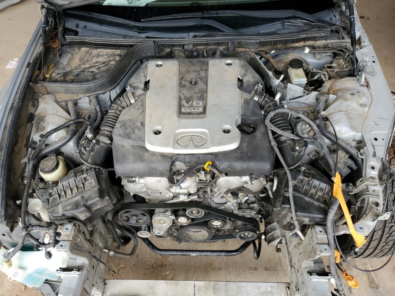 2015 INFINITI Q40