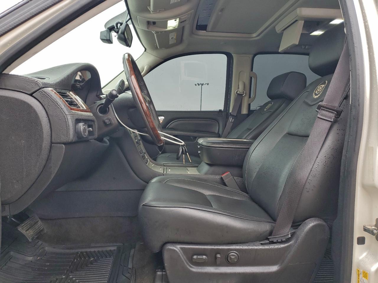 2013 CADILLAC ESCALADE