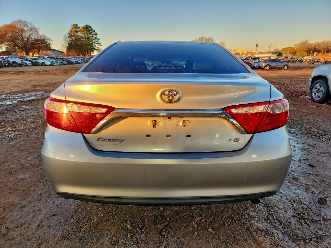 2016 TOYOTA CAMRY