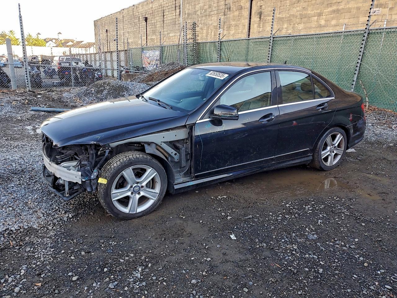 2011 MERCEDES-BENZ C-CLASS