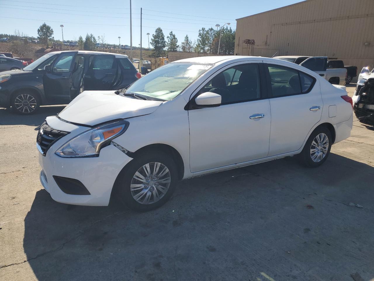 2018 NISSAN VERSA